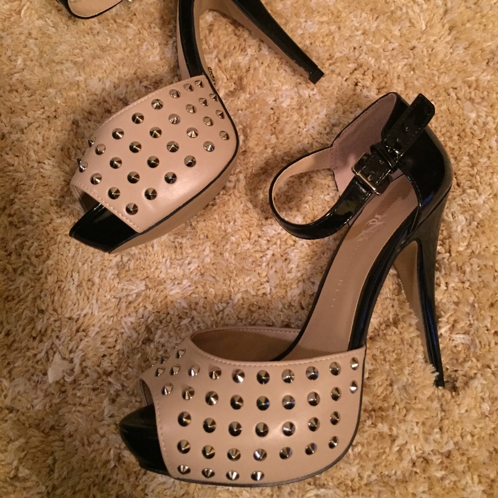 Rock & Republic Heels
